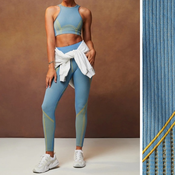 FABLETICS Khloe K Seamless High-Waisted Compressive Legging - Picture 7 of 8